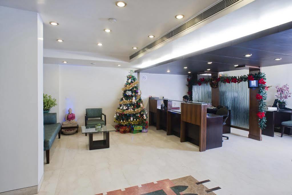 Fabhotel Rockland New Delhi Exteriör bild