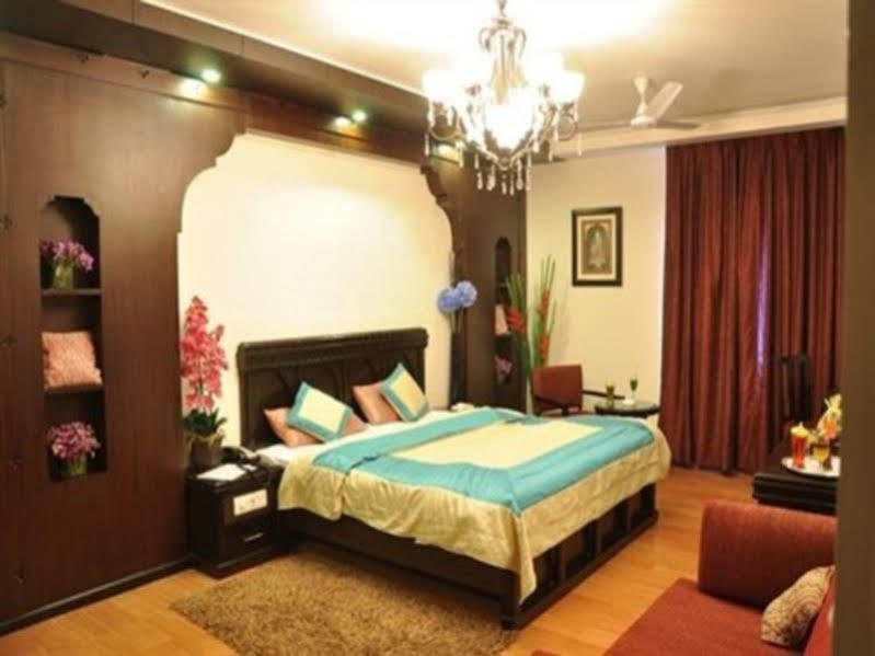 Fabhotel Rockland New Delhi Exteriör bild